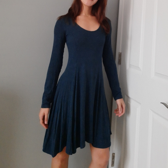 Laced Back Soft and Sexy AEO Dress - Picture 3 of 4